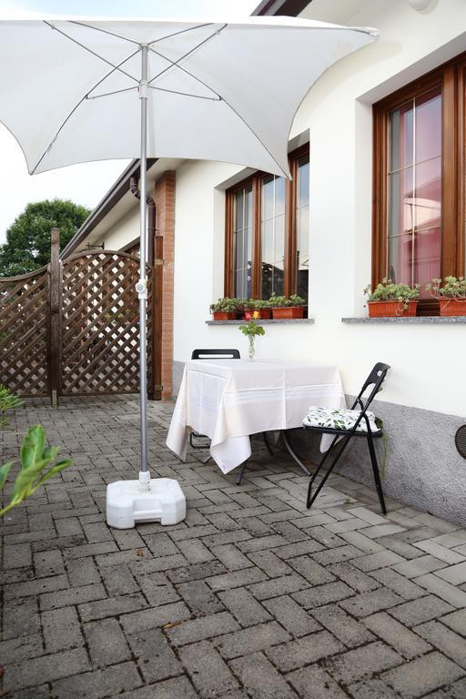 Holiday Home Fattoria Laghetto Merate Pokój zdjęcie